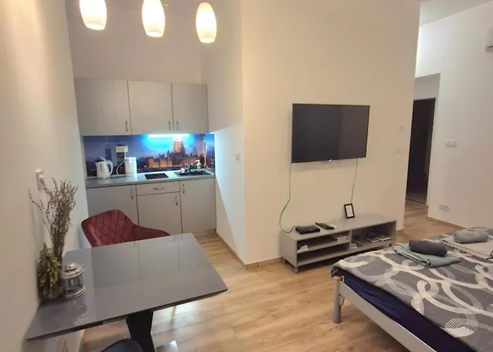 Metropolis Apartments